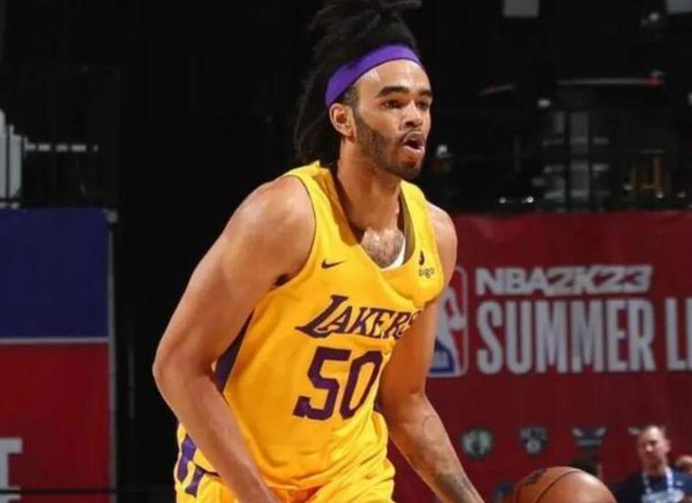 科普一下-山东队新签内线外援,场均15+7;辽宁队新外援场均仅3.8分